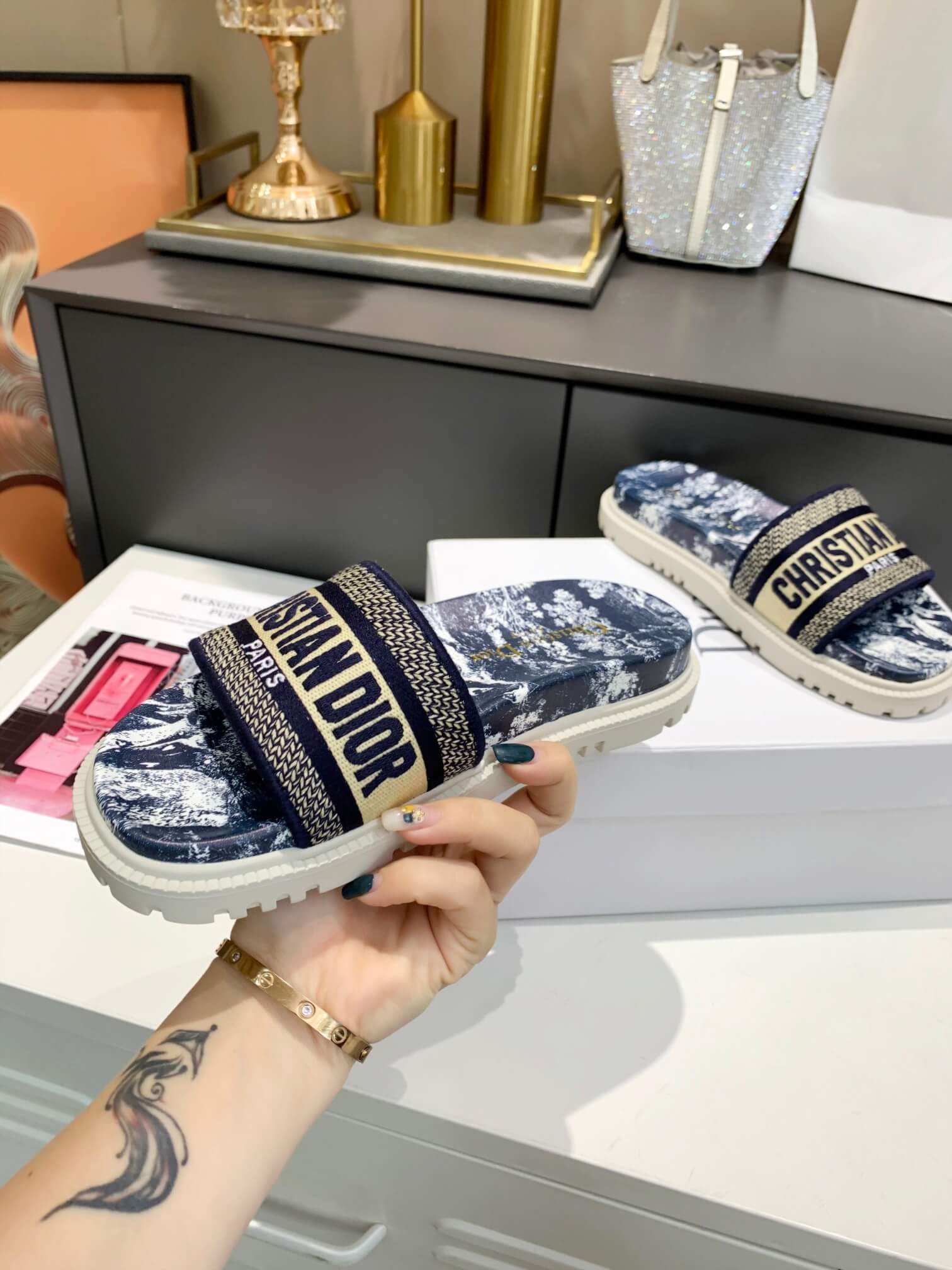 Thumb 3
